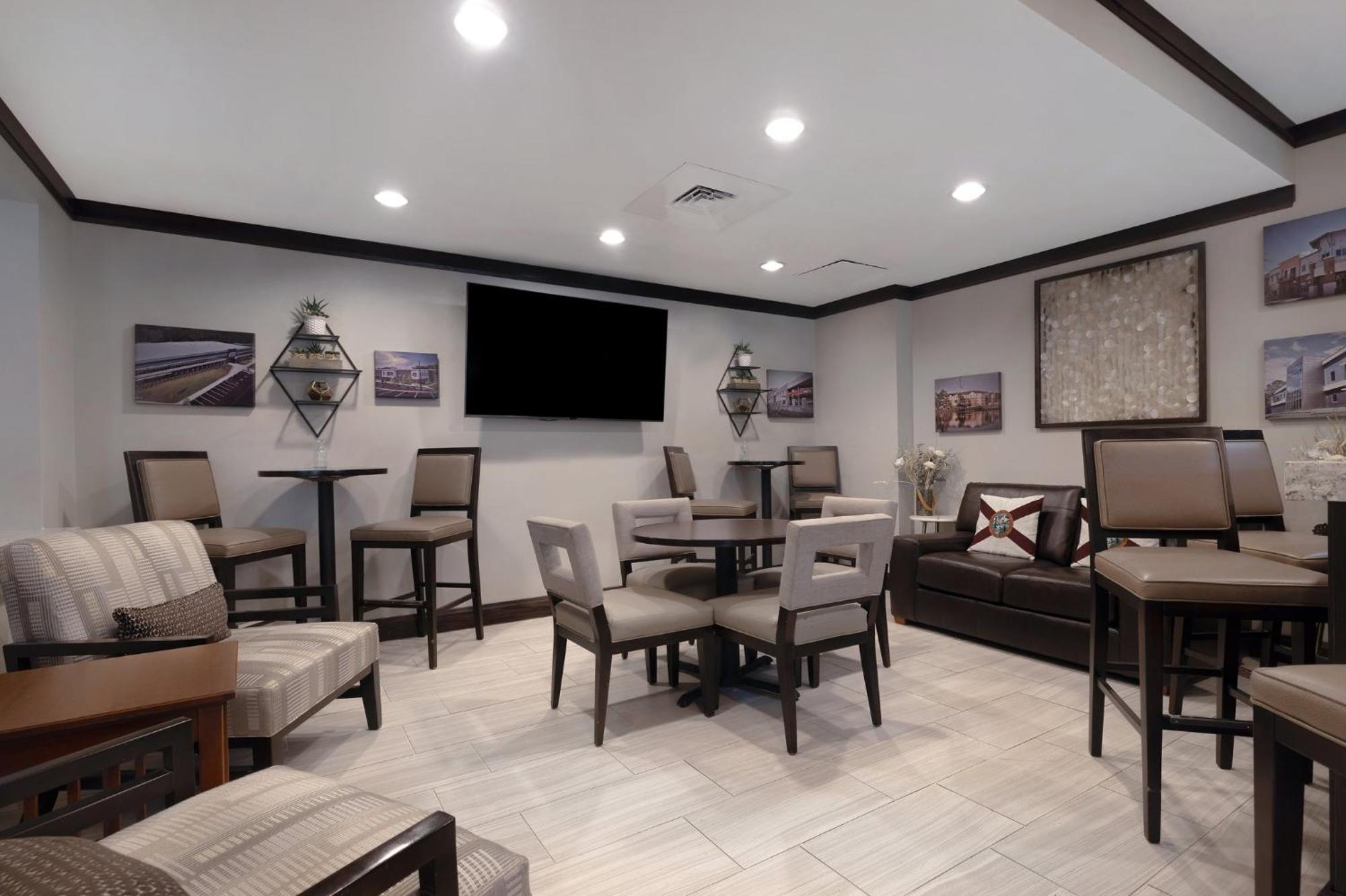 Staybridge Suites Tallahassee I-10 East By Ihg Kültér fotó